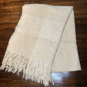 Cream & White Blanket Scarf